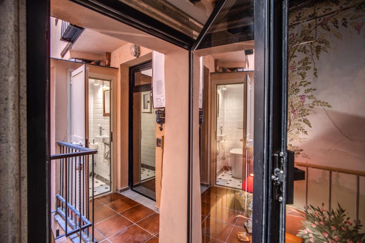 Cartari Apartment Рим Экстерьер фото